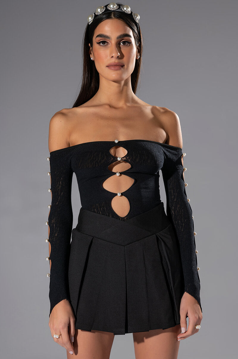 INDEPENDANT V FRONT PLEATED MINI SKORT