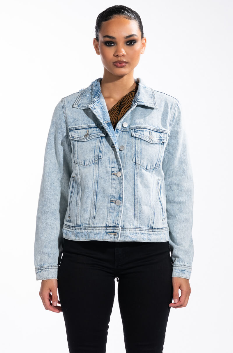 CLASSIC FIT MID LENGTH DENIM