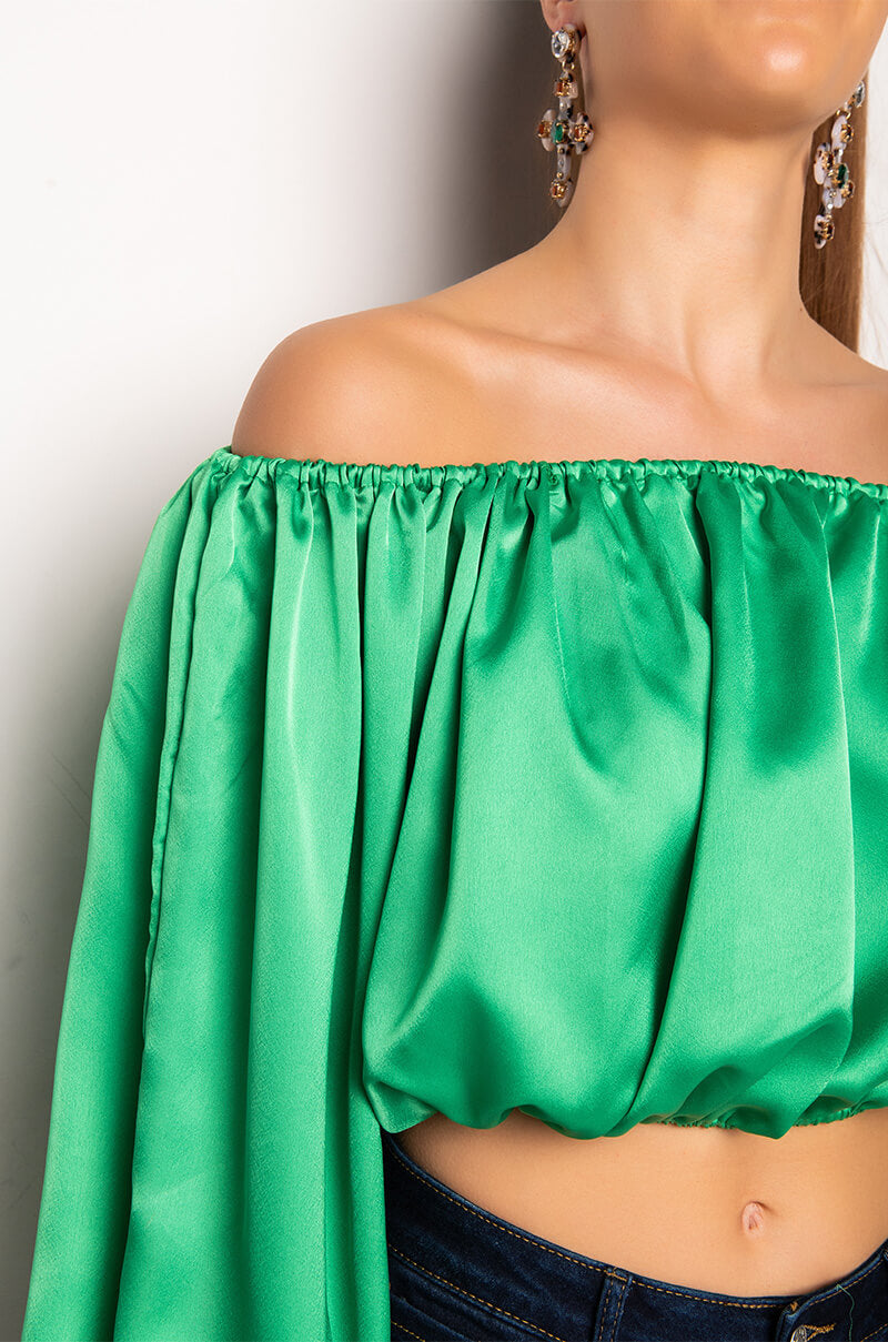 RAYLA OFF THE SHOULDER CROPPED BLOUSE