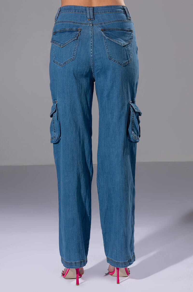 IVY DISTRESSED CARGO HIGH WAISTED JEANS