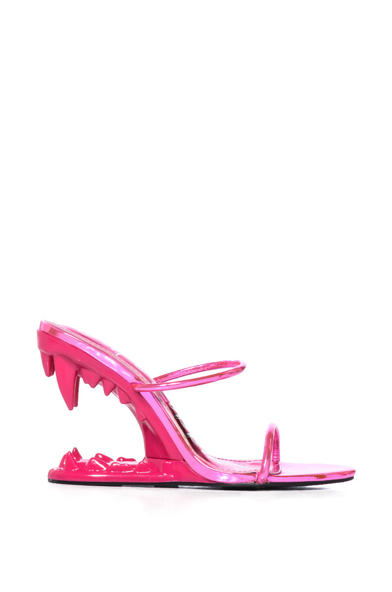 KADIN PINK TEETH SANDAL