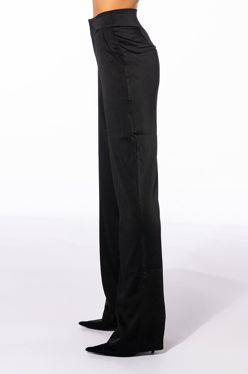 KEEP YOU WAITING HIGH RISE STRAIGHT LEG TROUSER