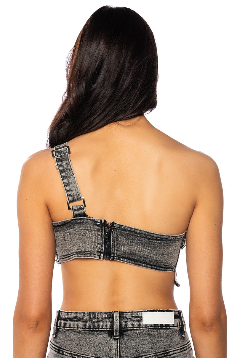 KENLY BUCKLE DETAIL DENIM CROP TOP