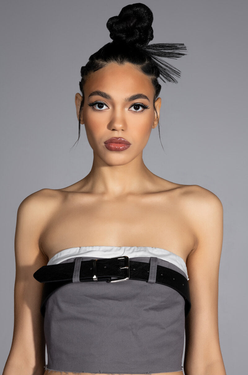 KISSES BELTED CROP TOP