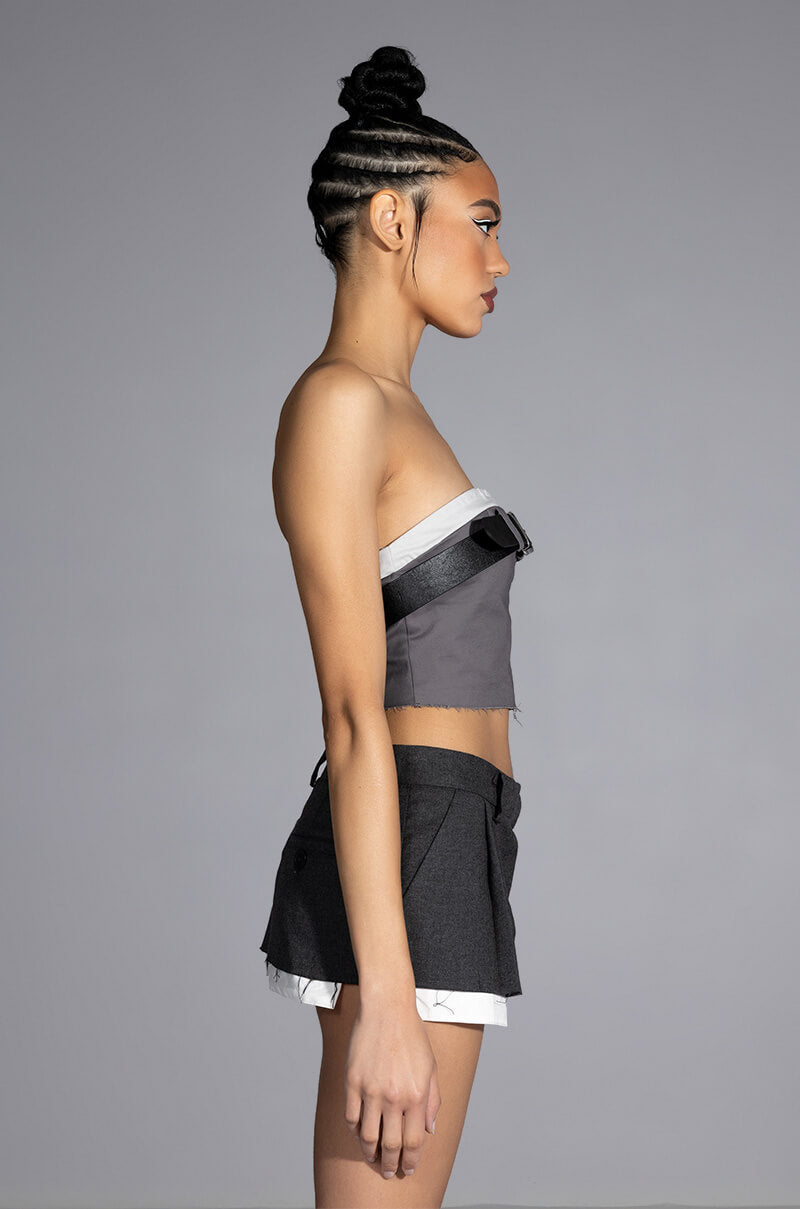 KISSES BELTED CROP TOP