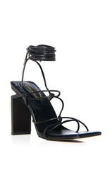 LACED BLACK CHUNKY SANDAL