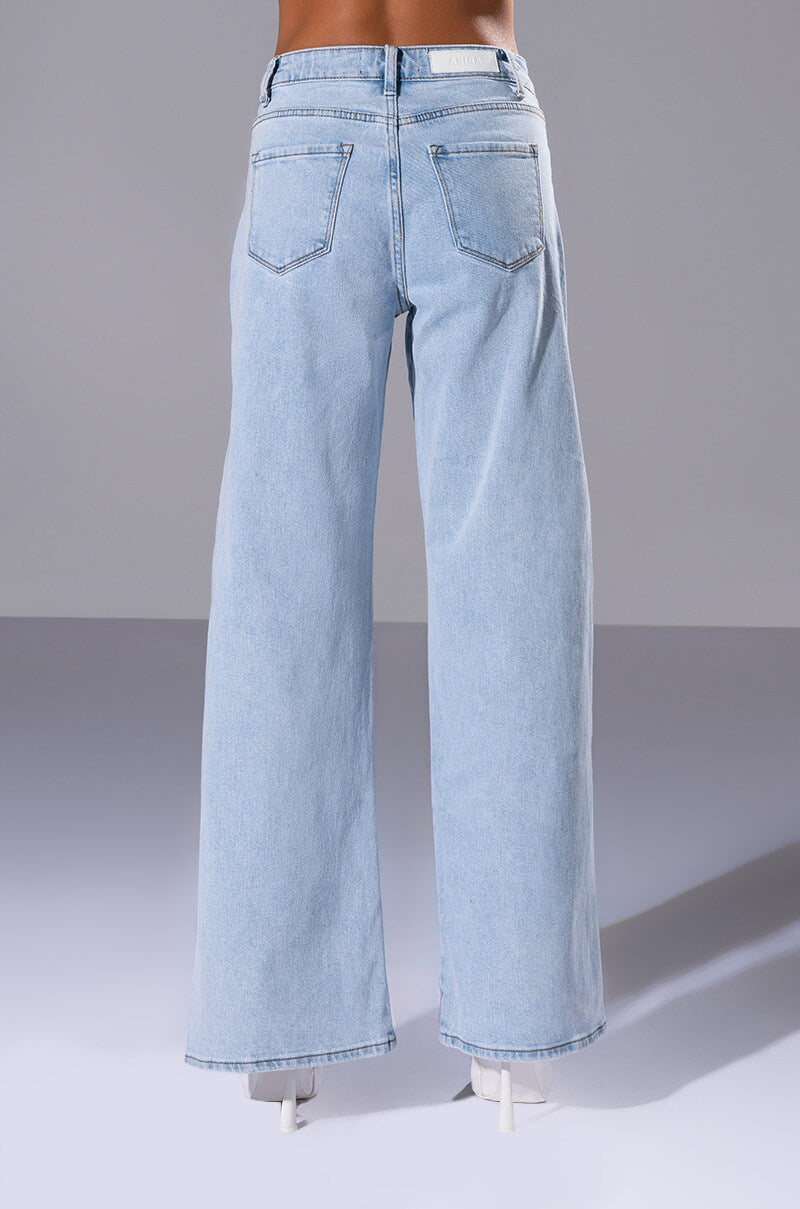 LASTING LOVER HIGH RISE SIDE SLIT JEANS