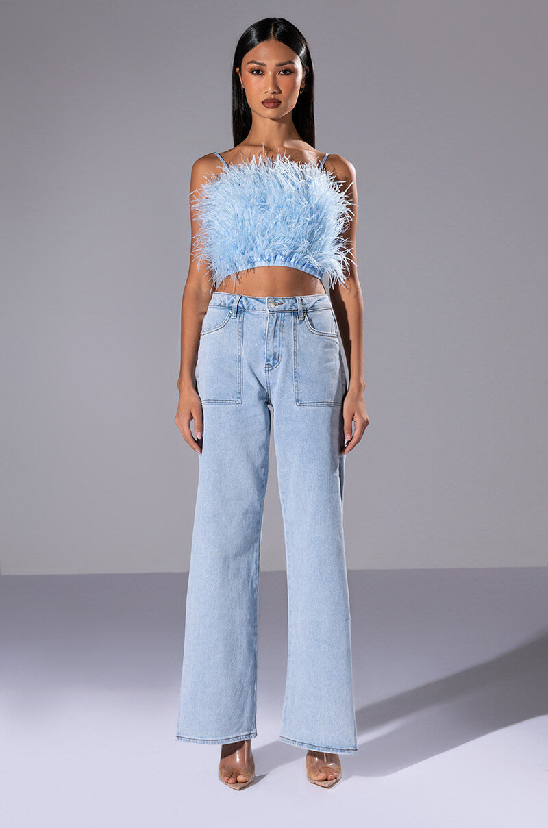 LASTING LOVER HIGH RISE SIDE SLIT JEANS