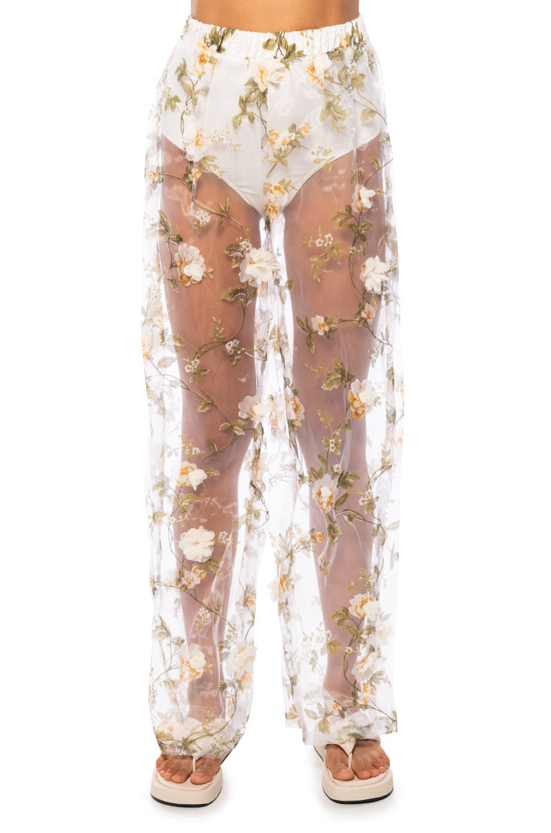 LEAN ON ME FLORAL WIDE LEG PANT IN WHITE MULTI