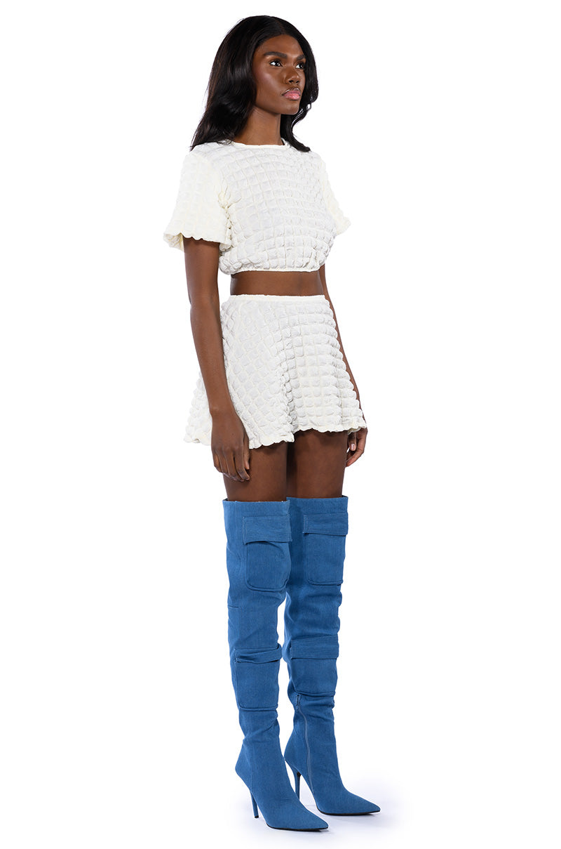 LIKE A DAISY TEXTURED MINI SKIRT