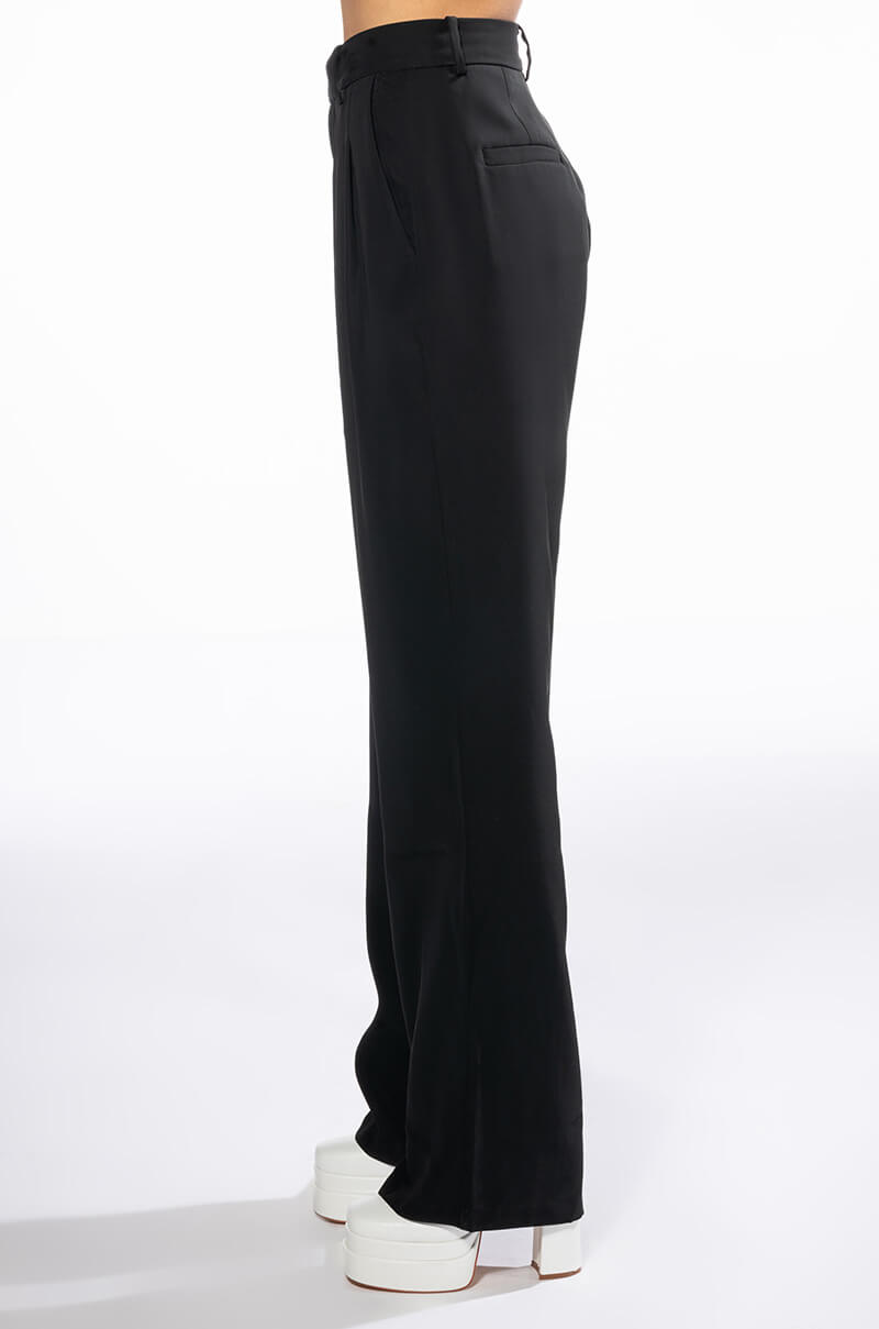 LOGAN WIDE LEG TROUSER