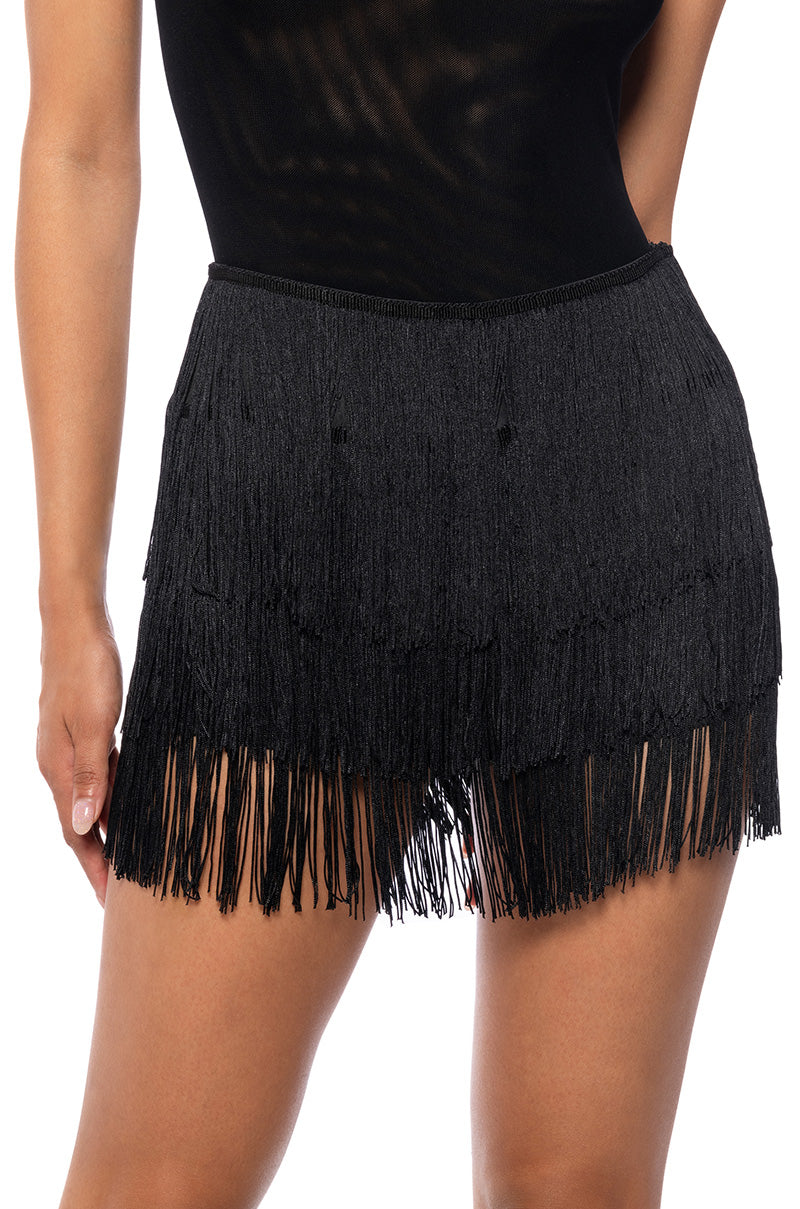 LOSE CONTROL FRINGE SHORT