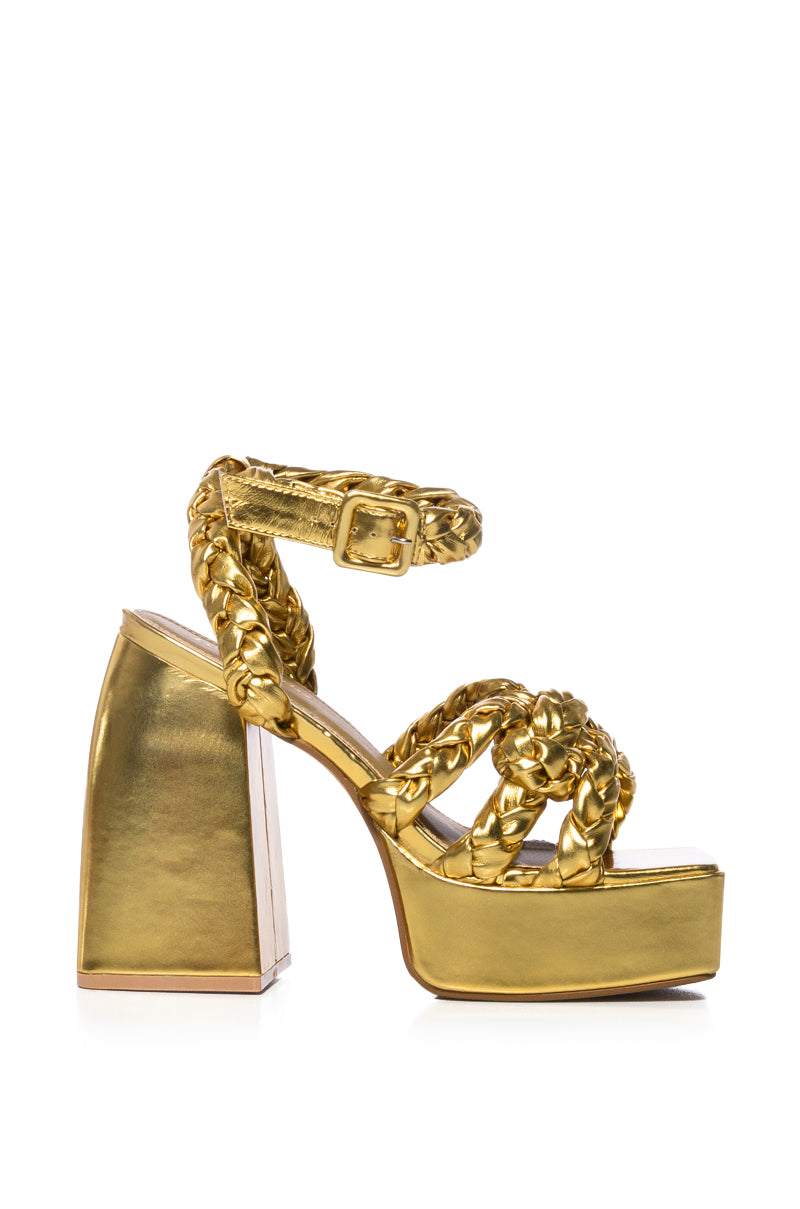 LIBERTINE CHUNKY BRAIDED DETAIL SANDAL IN GOLD