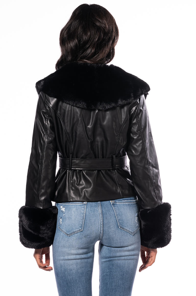 MADDIE Y2K BLACK FUR TRIM BLAZER