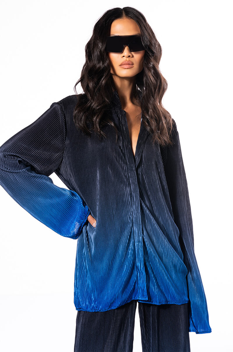 MIDNIGHT STUNNER OMBRE PLISSE BUTTON DOWN
