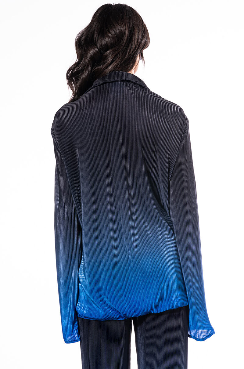 MIDNIGHT STUNNER OMBRE PLISSE BUTTON DOWN