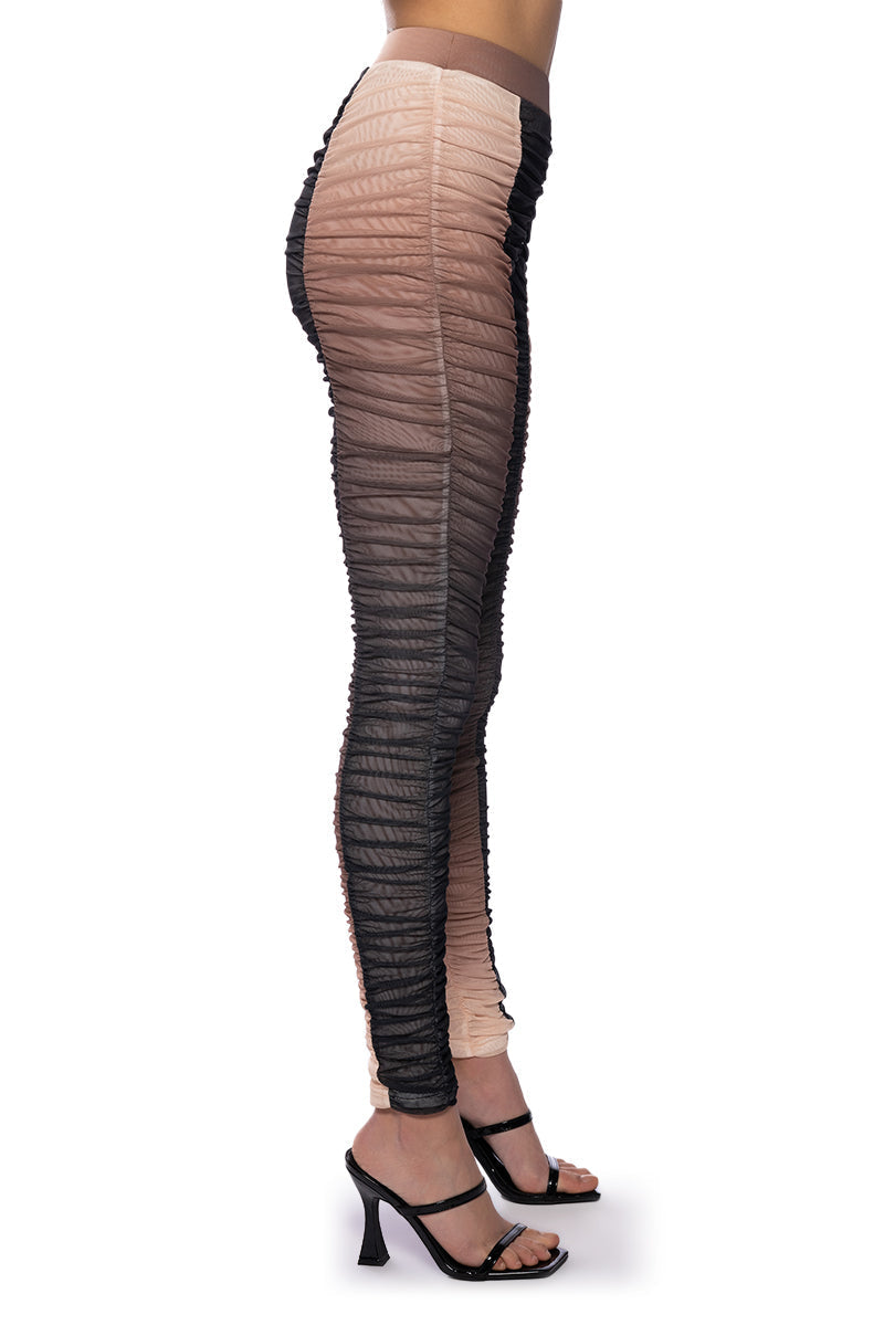 NATALIA RUCHED LEGGINGS