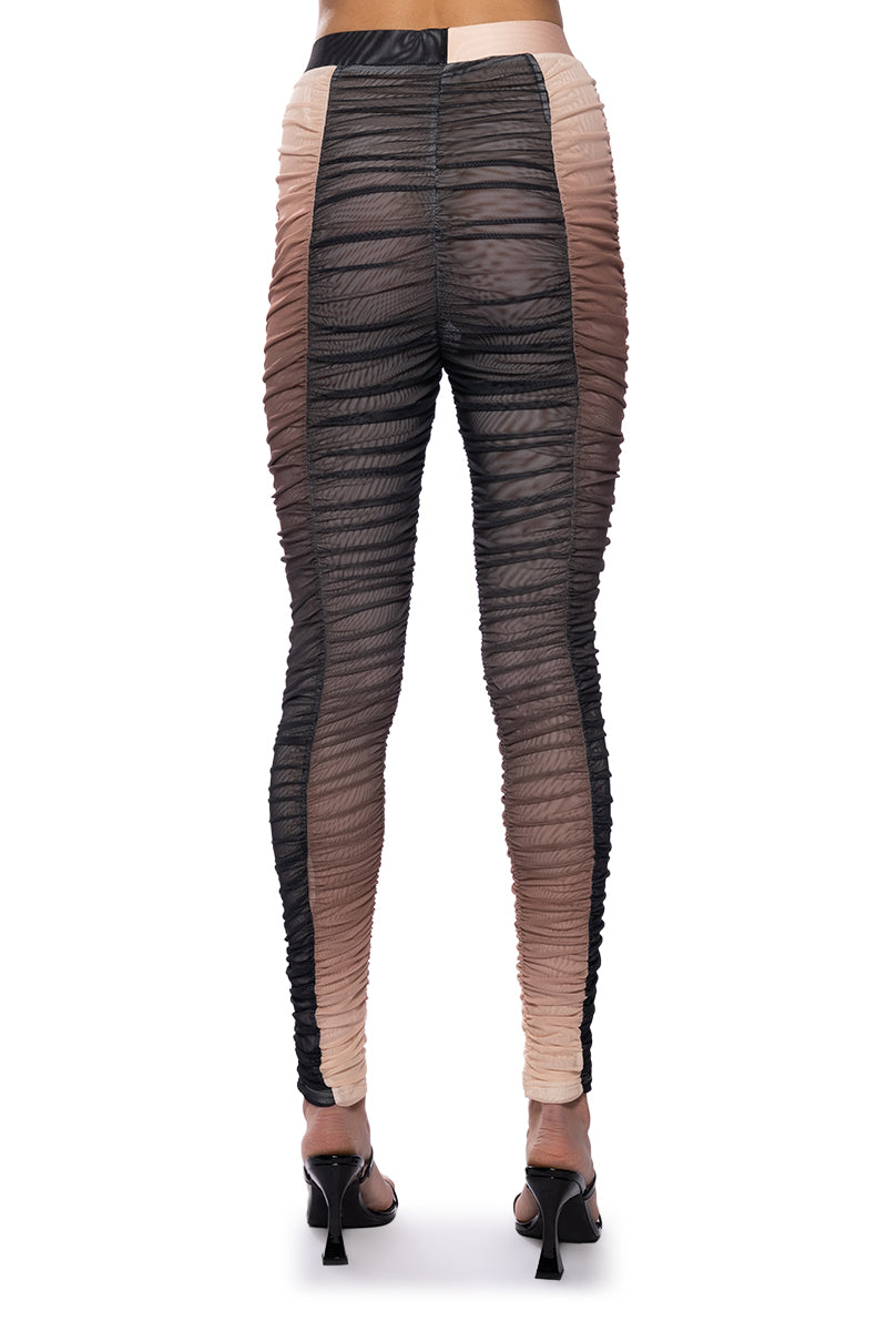 NATALIA RUCHED LEGGINGS