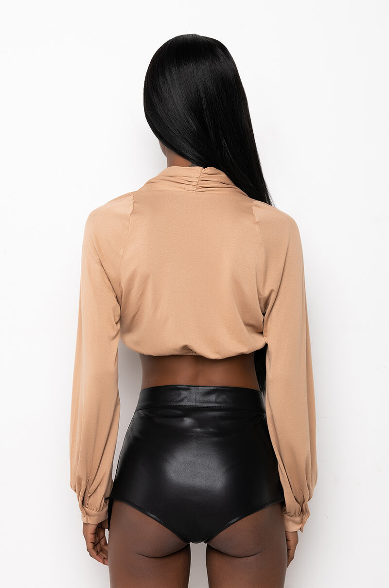 NEVER BE LIKE YOU TWIST FRONT CROP LONG SLEEVE TOP
