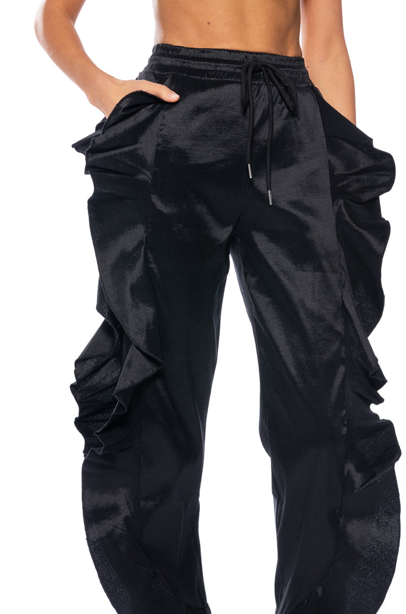 MELANIE RUFFLE DETAILED JOGGER