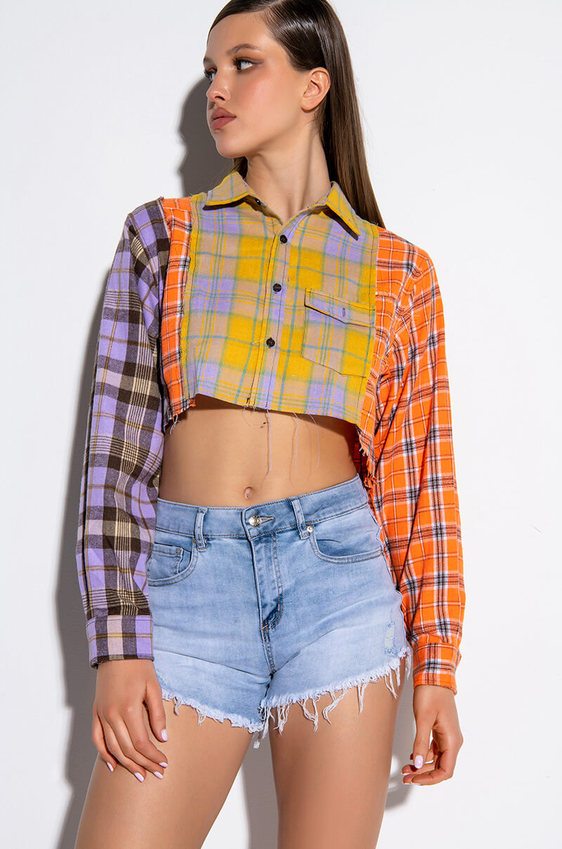 NEW TO HER CROPPED BUTTON UP PLAID TOP