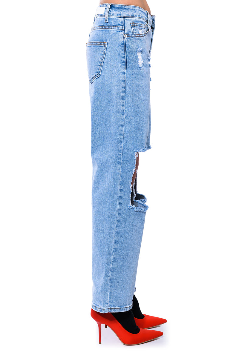 NO PROMISES LOW RISE DISTRESSED JEANS
