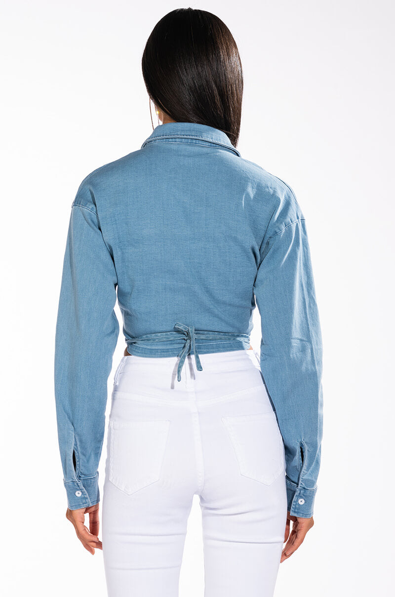 OFF DUTY CROPPED LONG SLEEVE CHAMBRAY BLOUSE