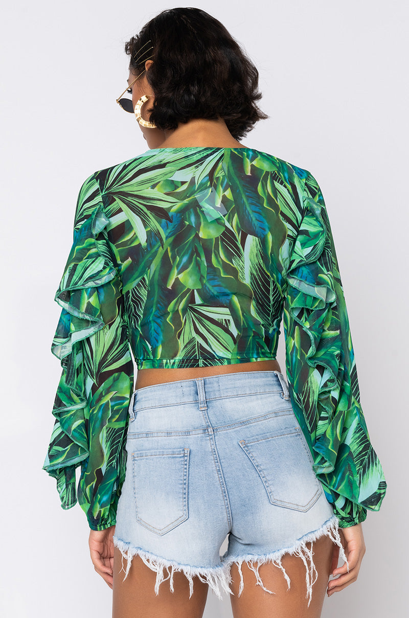 ON A STROLL TIE FRONT TOP