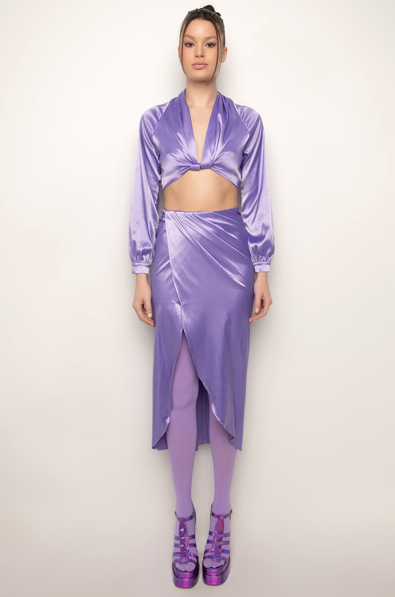 ON MY LEVEL TWIST FRONT SATIN CROP BLOUSE