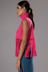 ON PURPOSE SLEEVELESS TURTLENECK FRINGE SWEATER IN PINK