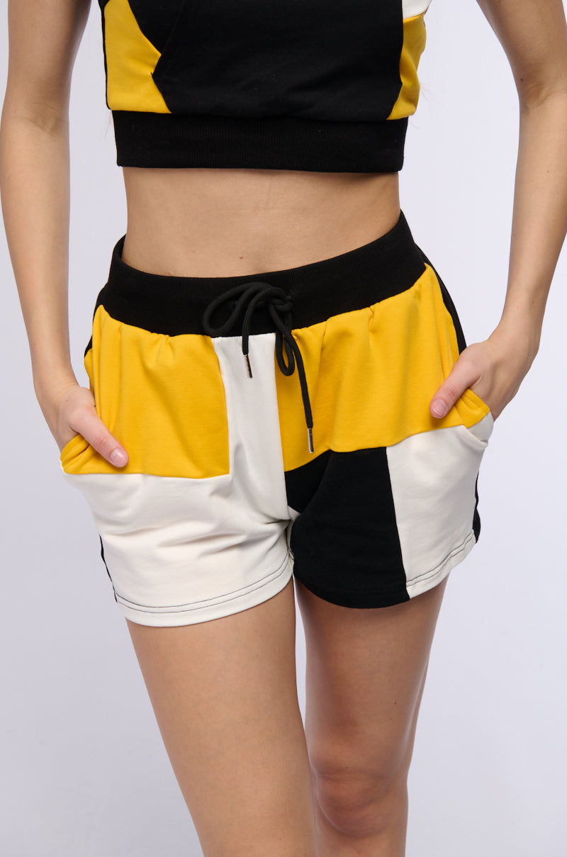 ON THE GO COLOR BLOCK TIE WAIST SHORT