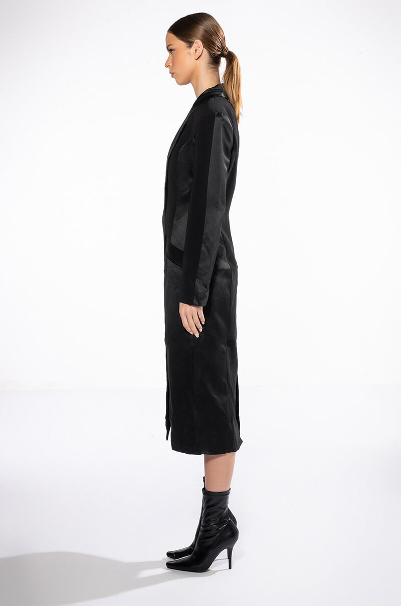 ON THE TOWN SATIN LAPEL TRENCH