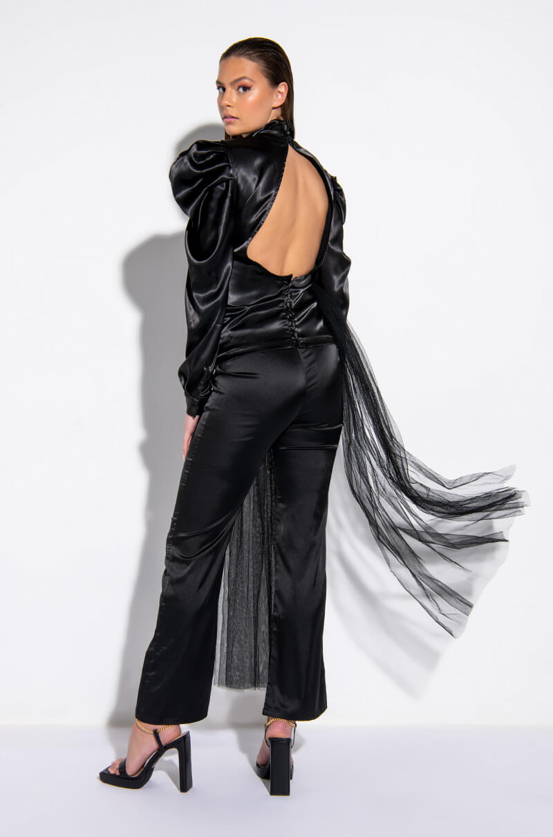 OVER THE MOON PUFF SLEEVE TULLE DETAIL TOP