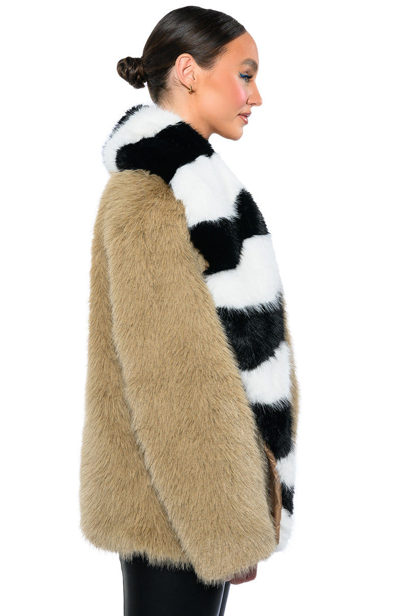 OVERSIZE SOFT FAUX FUR STRIPE JACKET