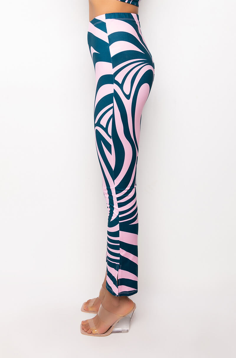 JENNIE STRAIGHT LEG LEGGING WITH SIDE SLIT