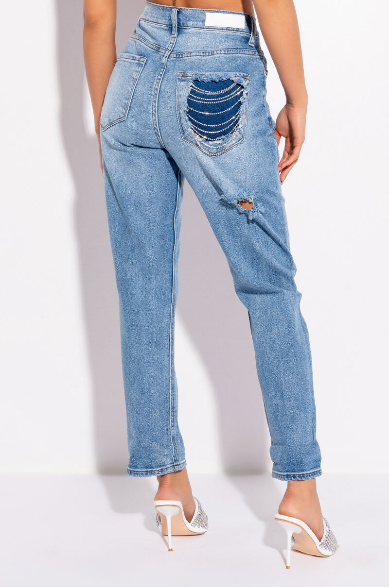 PARADISE MOM JEANS WITH RHINESTONE BACK POCKET