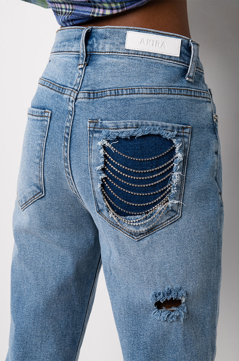 PARADISE MOM JEANS WITH RHINESTONE BACK POCKET