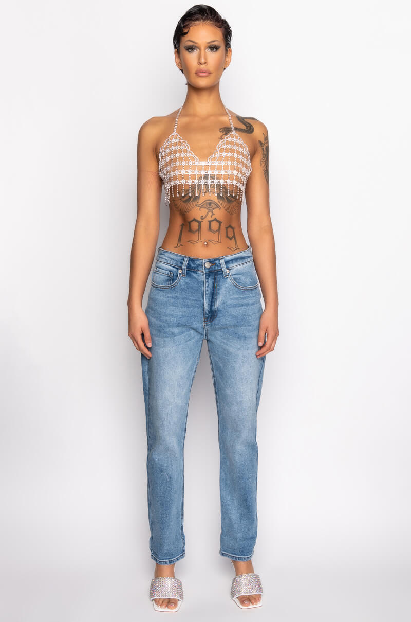 PARADISE MOM JEANS WITH RHINESTONE BACK POCKET