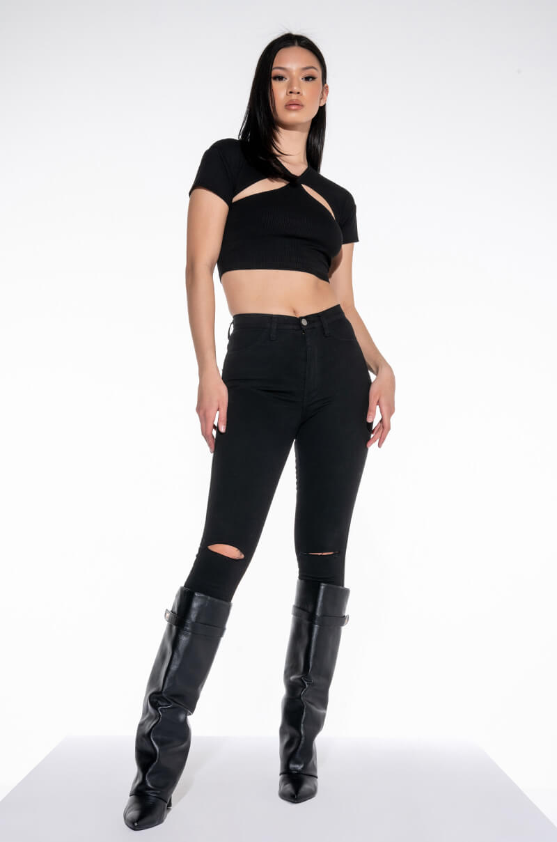 EUROPA RIBBED CUTOUT CROP TOP