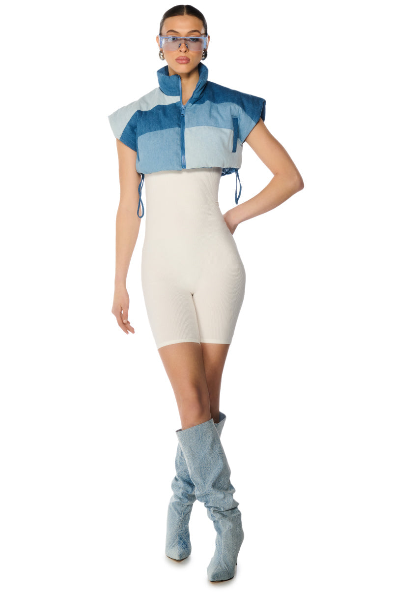 PERI PERI PUFFER VEST IN DENIM