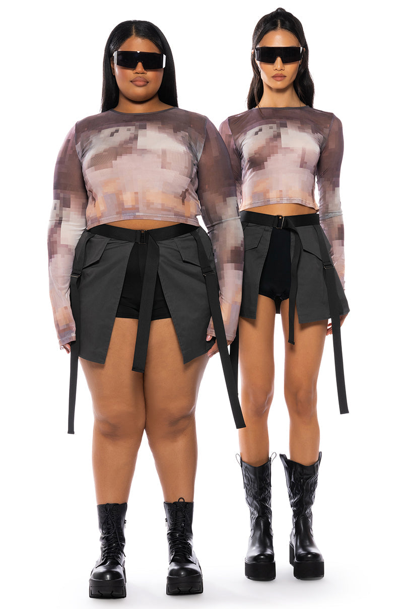 HIDDEN IMAGES MESH LONG SLEEVE TOP