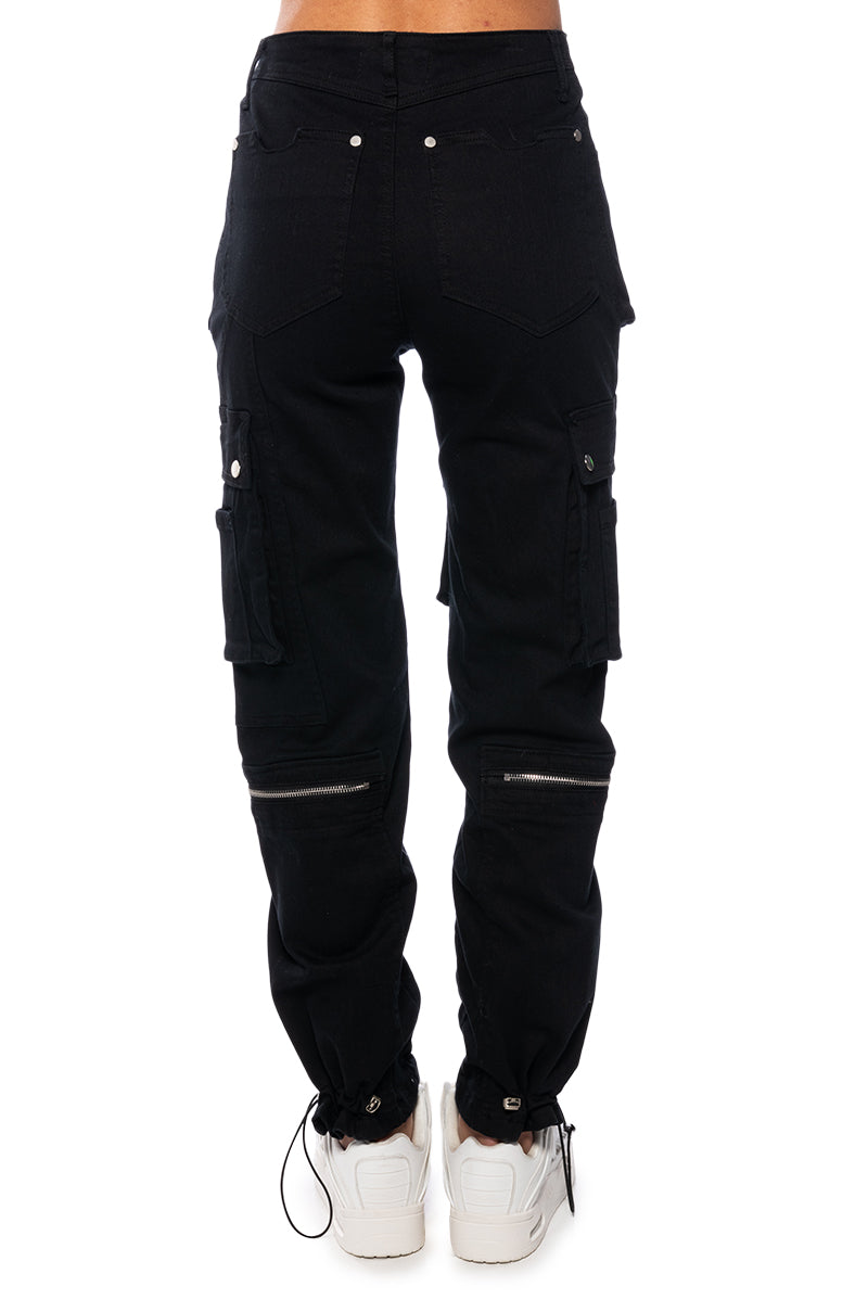 PLAY IT MID RISE STRAIGHT JEANS
