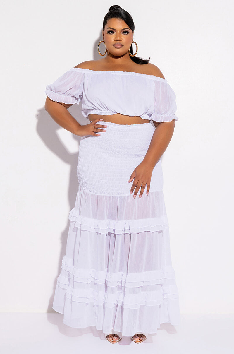 PLUS DELILAH OFF THE SHOULDER CROP TOP