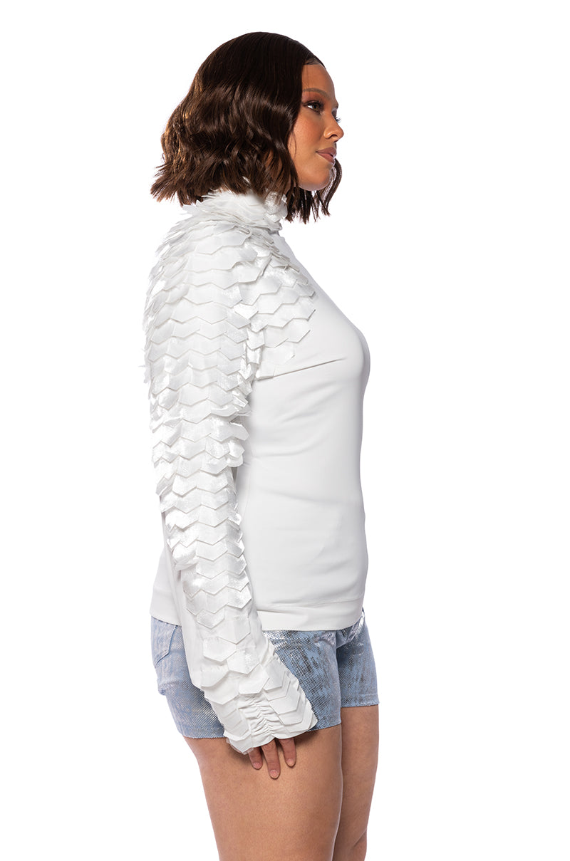NADIA PLUS ORGANZA LONG SLEEVE SCALE TOP IN WHITE