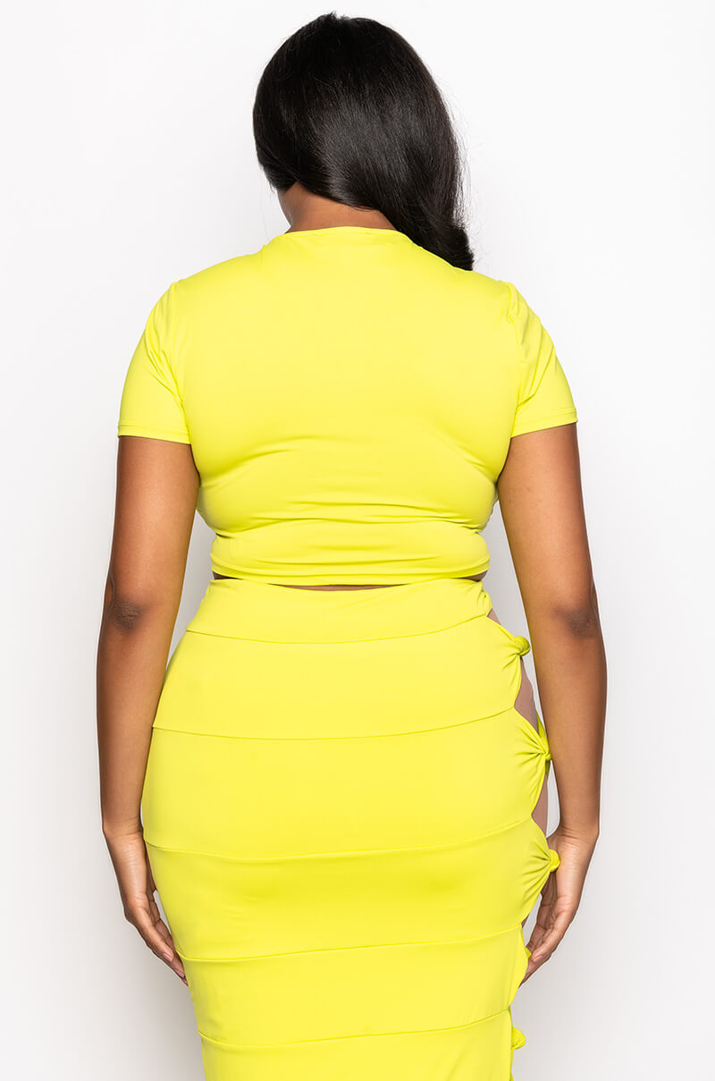 PLUS WORST BEHAVIOR KNOT FRONT CROP TOP