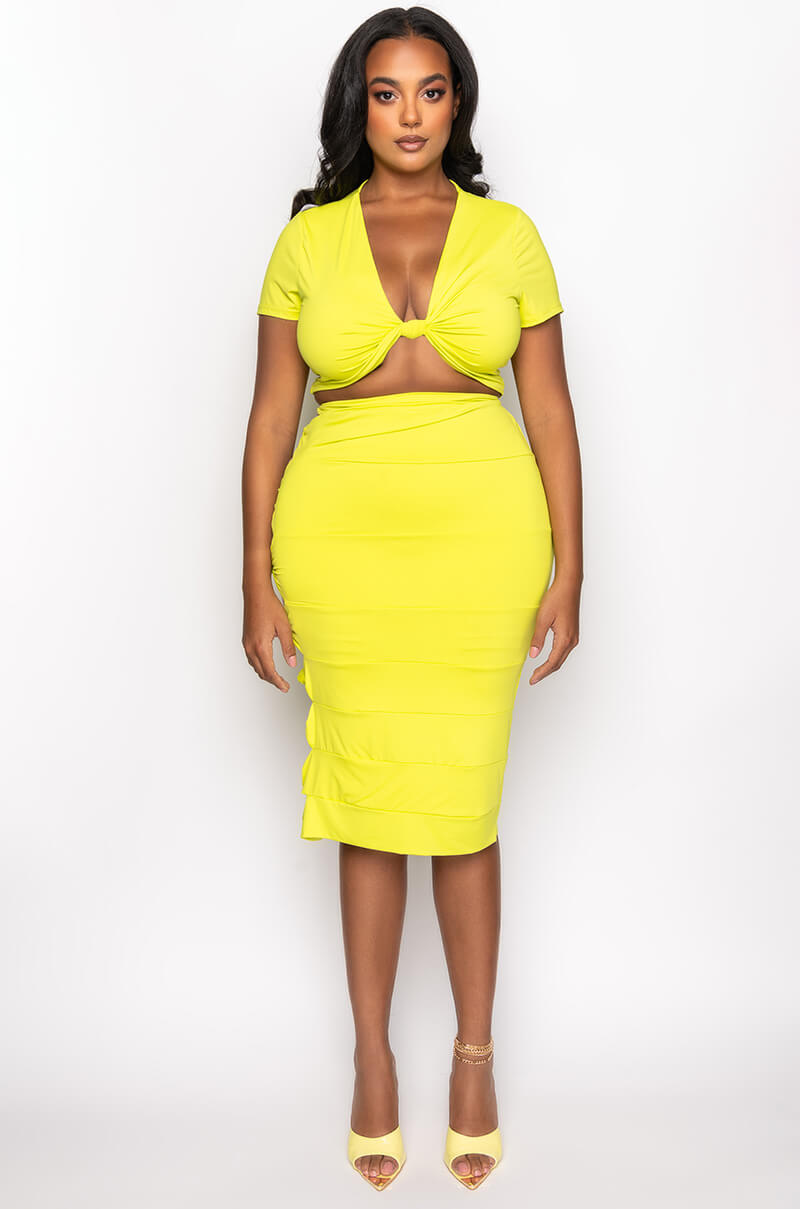 PLUS WORST BEHAVIOR KNOT FRONT CROP TOP