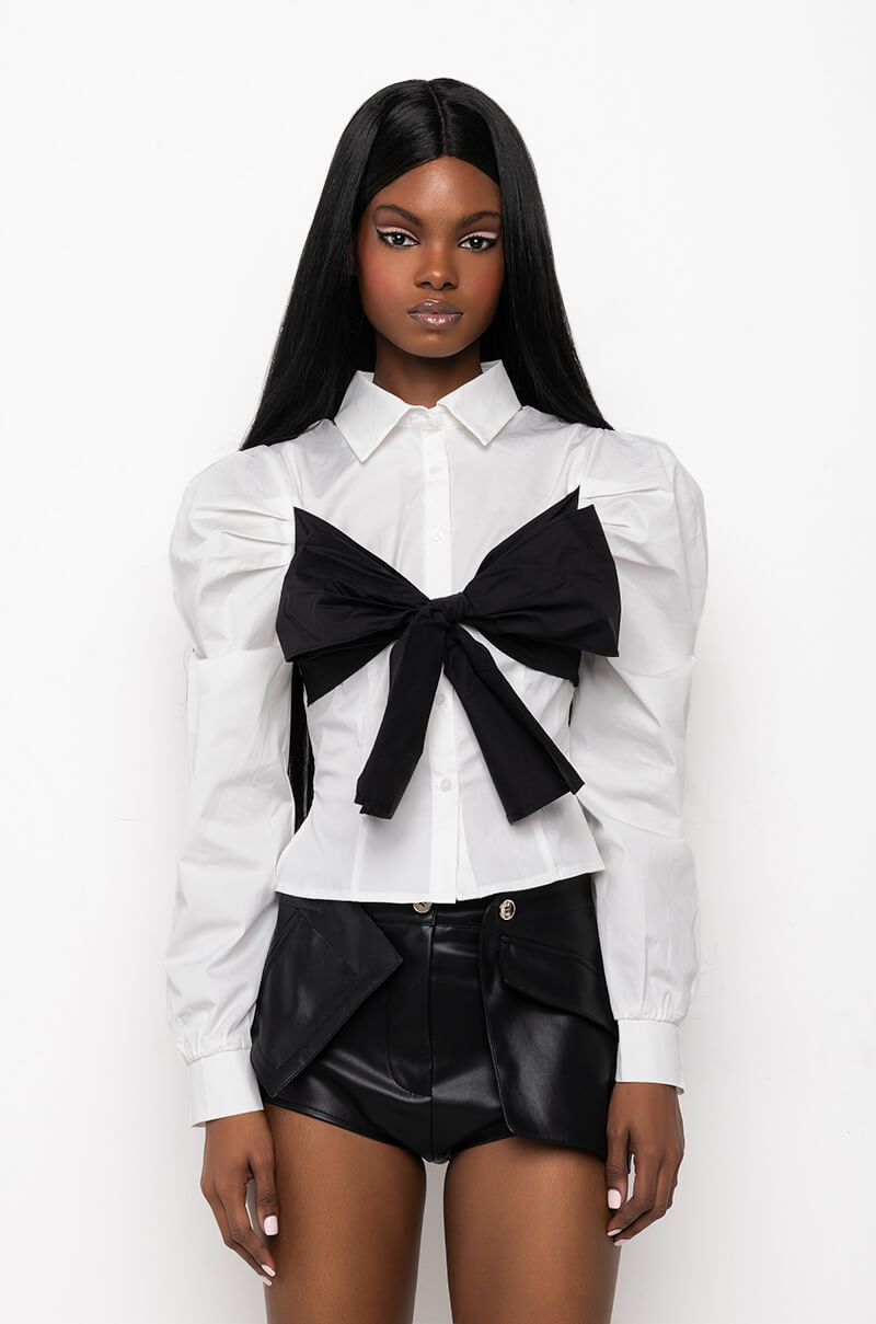 POSH PUFF SLEEVE CROP BUTTON DOWN BLOUSE