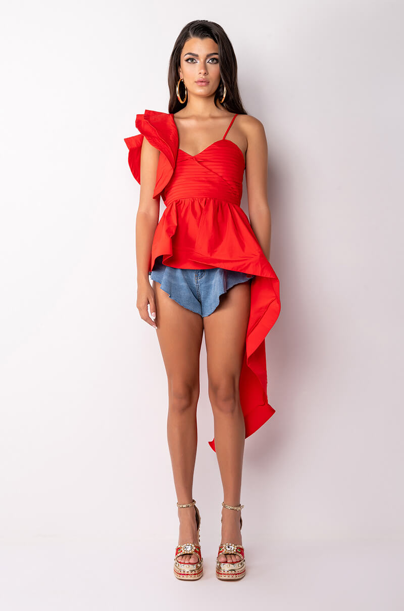 MIA HIGH LOW RUFFLE SLEEVELESS BLOUSE