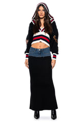 QUEEN OF HEARTS HOODED SWEATER