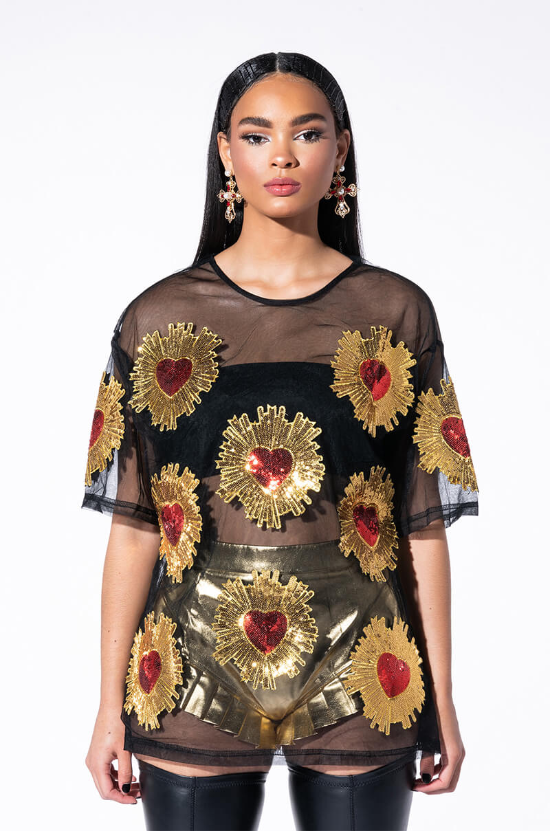 QUEEN OF HEARTS OVERSIZED MESH TEE